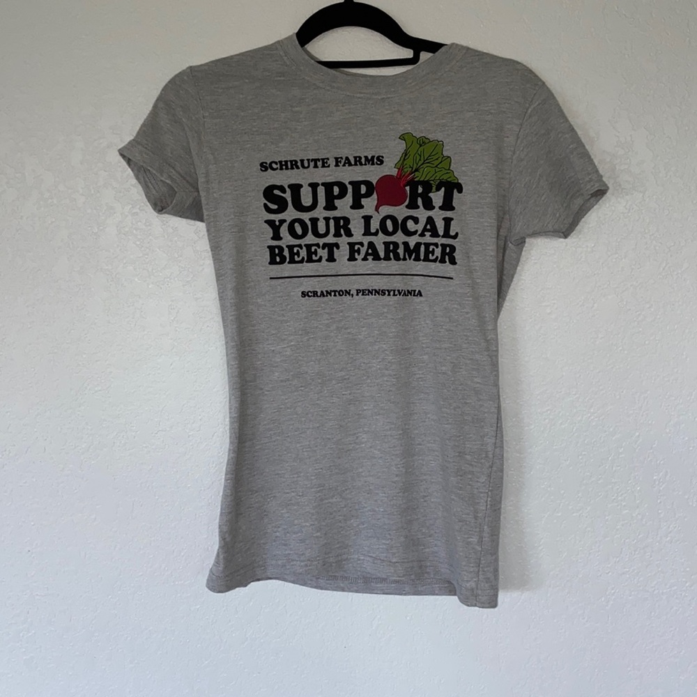 The Office Schrute Farms Beet Farm Scranton, PA Gray Tee. Size S. NWT (tags).
